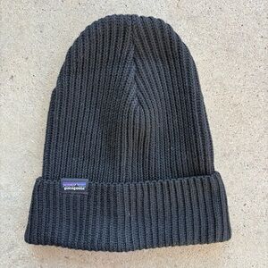 Patagonia Fisherman's Rolled Beanie with Woven Label Black
